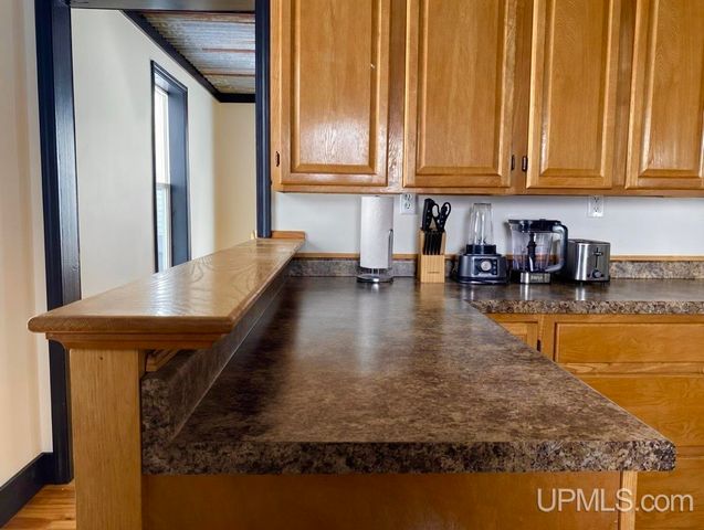 1105 Cottage Row, Hancock, MI 49930