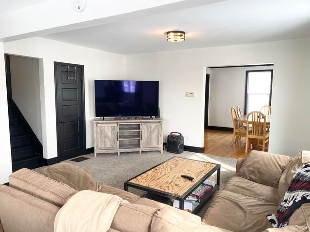 1105 Cottage Row, Hancock, MI 49930