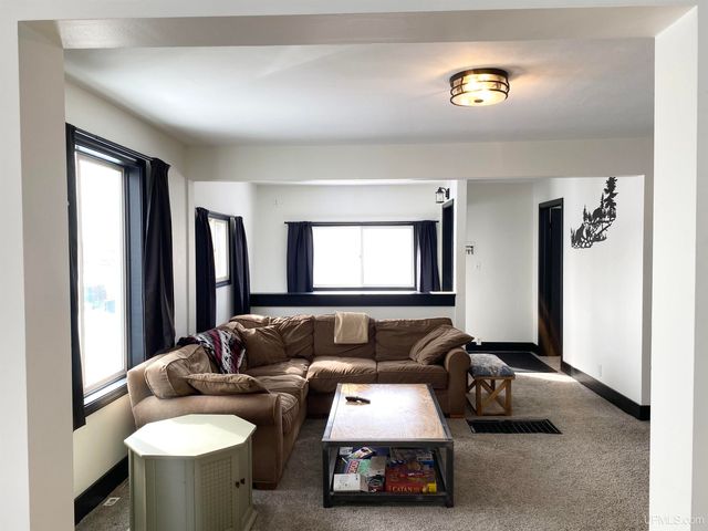 1105 Cottage Row, Hancock, MI 49930