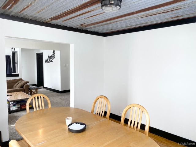 1105 Cottage Row, Hancock, MI 49930