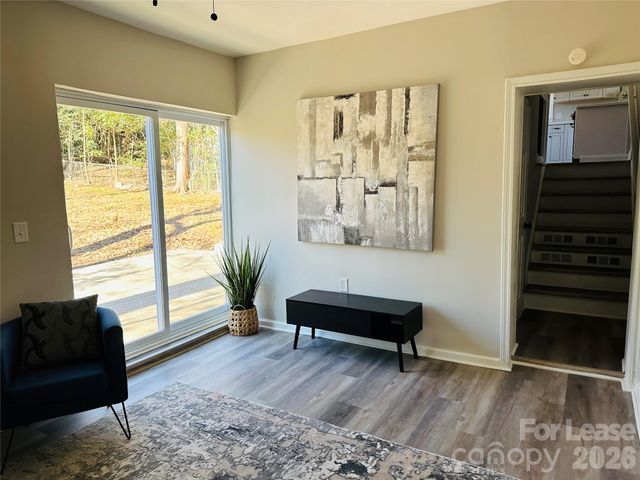 8208 Doverdale Lane, Charlotte, NC 28217