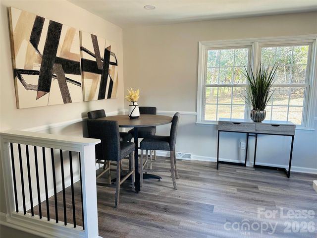 8208 Doverdale Lane, Charlotte, NC 28217