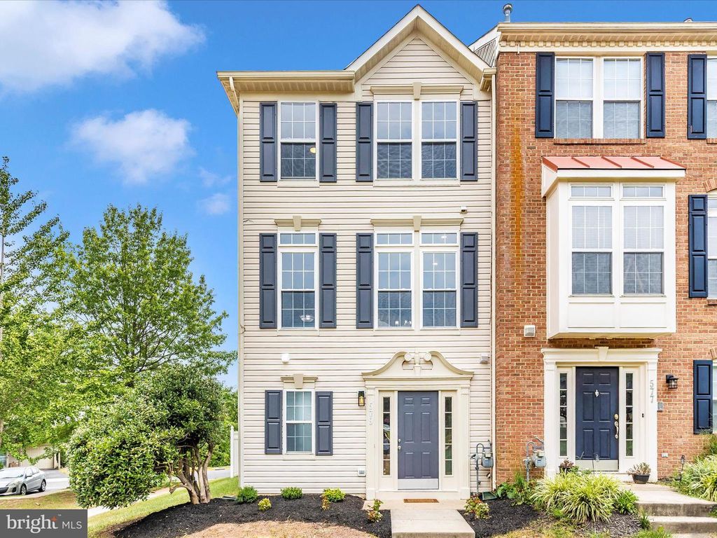 579 EISENHOWER DR, Frederick, MD 21703