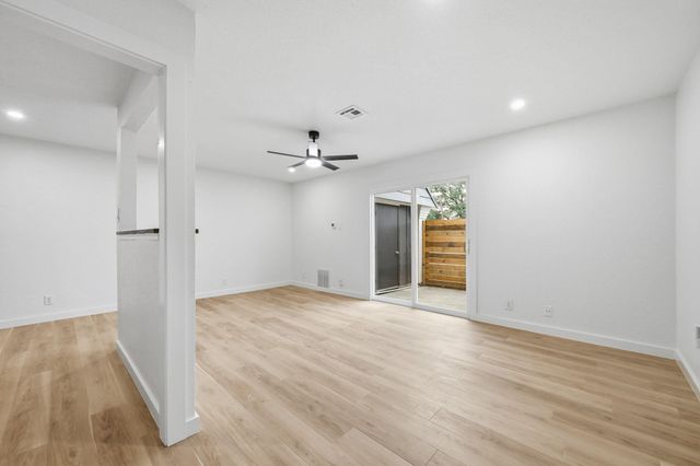 4908 West Gate BLVD 103, Austin, TX 78745