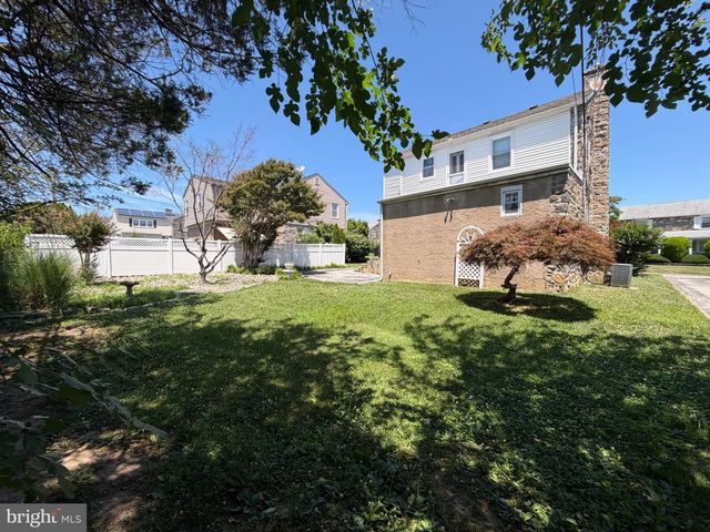 816 PENN AVE, Drexel Hill, PA 19026
