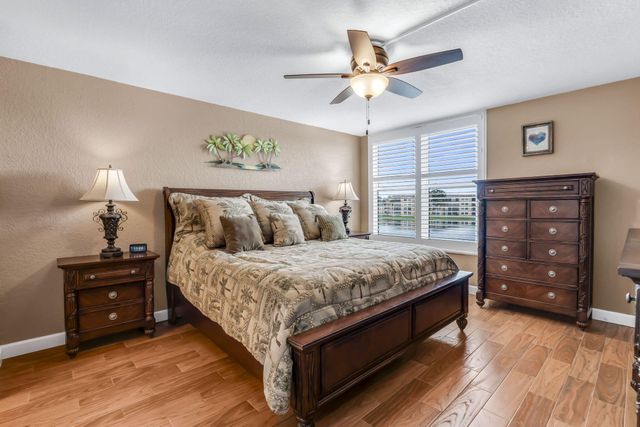 6427 CORAL LAKE Drive 303, Margate, FL 33063