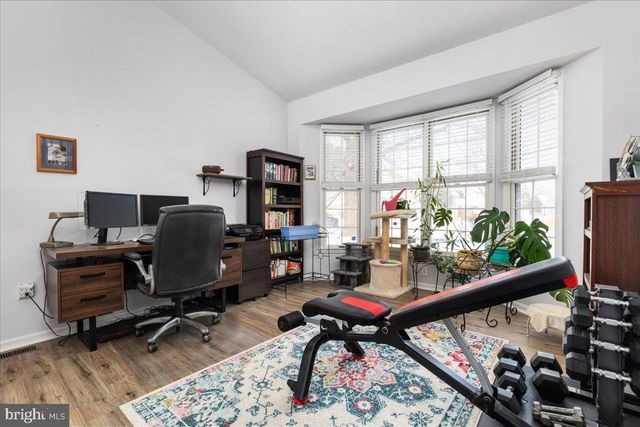 14 AMBLER LN, Falling Waters, WV 25419