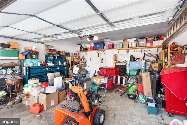 14 AMBLER LN, Falling Waters, WV 25419