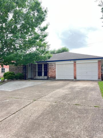15119 Mcleod Drive, Houston, TX 77060