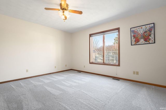 605 Hawthorne Drive, Goshen, IN 46526