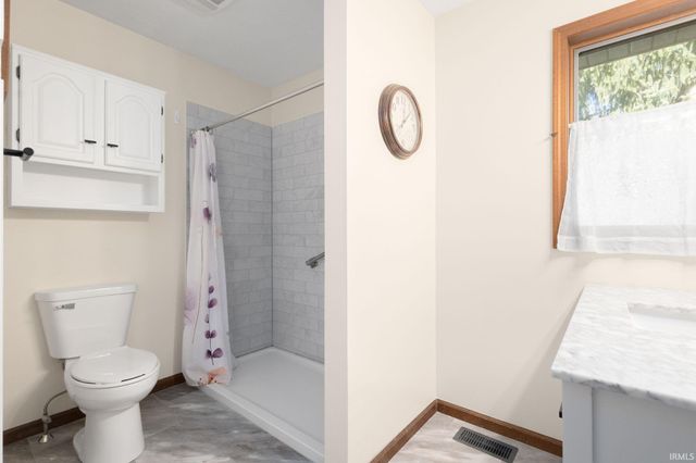 605 Hawthorne Drive, Goshen, IN 46526