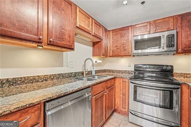2855 Peachtree Road NE 201, Atlanta, GA 30305