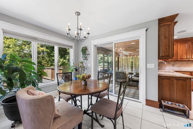 160 Peck Hill Road, Woodbridge, CT 06525