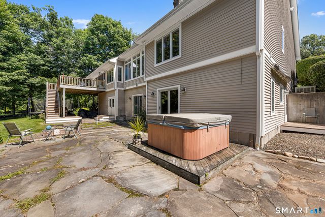160 Peck Hill Road, Woodbridge, CT 06525