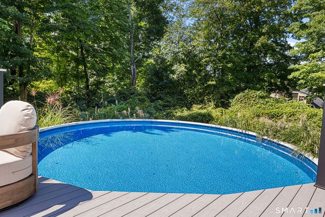 160 Peck Hill Road, Woodbridge, CT 06525