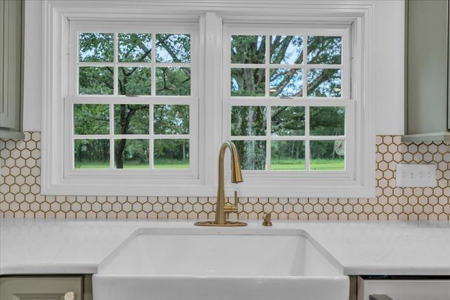 251 Miller Rd, Hillsboro, TN 37342