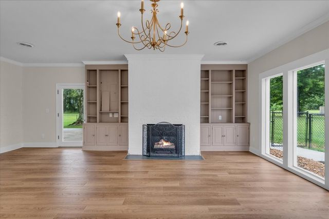 251 Miller Rd, Hillsboro, TN 37342