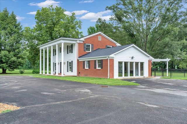 251 Miller Rd, Hillsboro, TN 37342