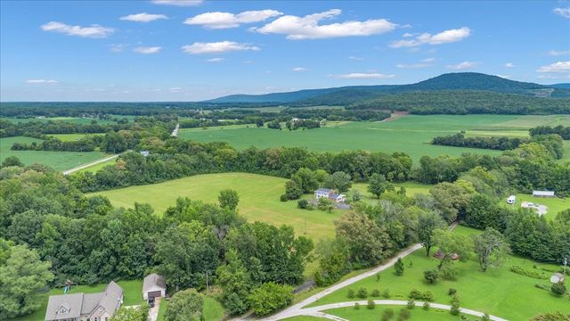 251 Miller Rd, Hillsboro, TN 37342