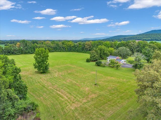 251 Miller Rd, Hillsboro, TN 37342