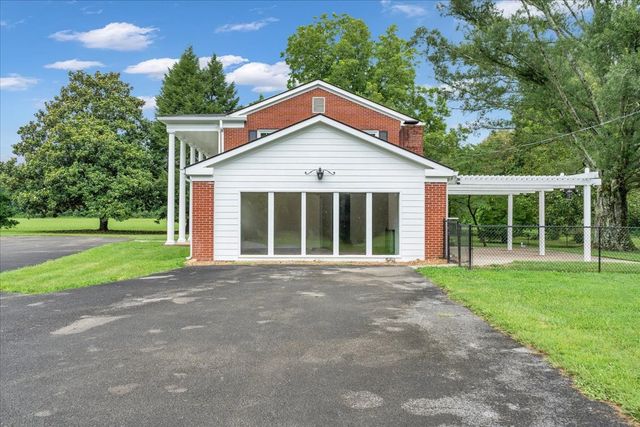 251 Miller Rd, Hillsboro, TN 37342