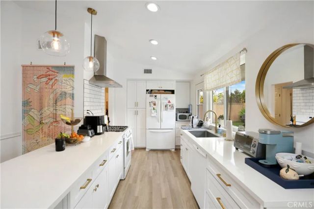 1305 W Cherry, Orange, CA 92868