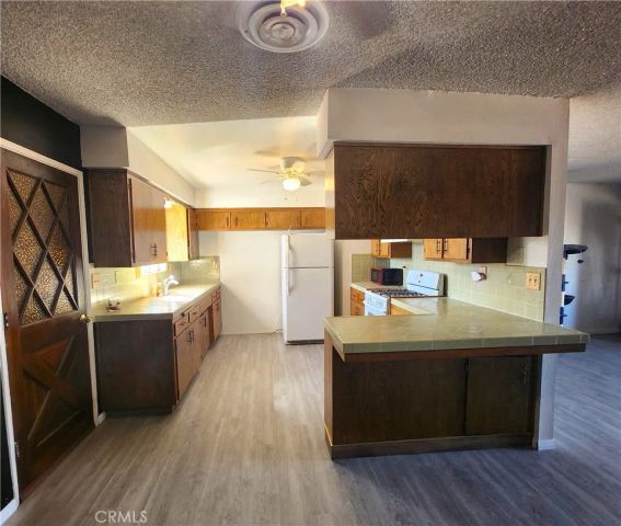 1407 W Burns Avenue, Ridgecrest, CA 93555