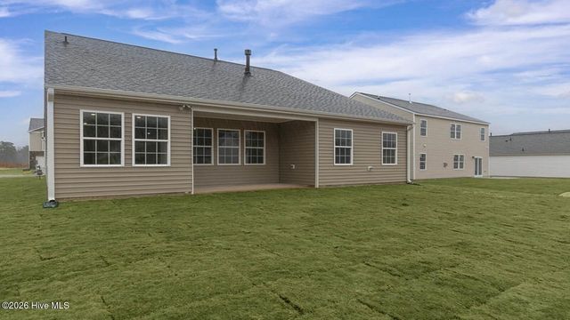 1141 Aviator Lane, Ayden, NC 28513