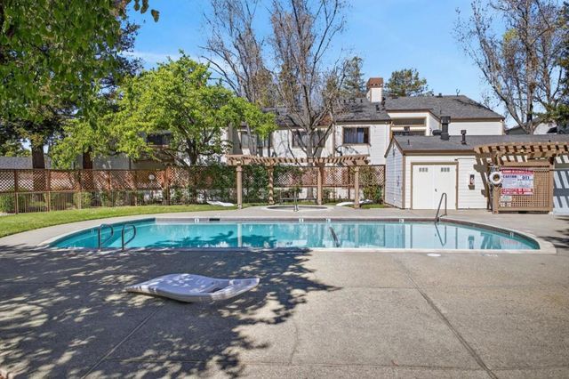 1388 Meadow Ridge Circle, San Jose, CA 95131