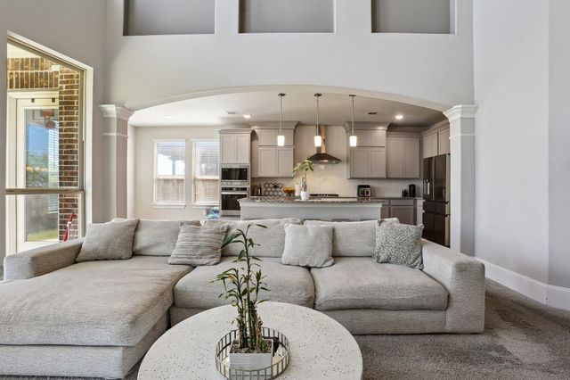 316 Leon LOOP, Liberty Hill, TX 78642