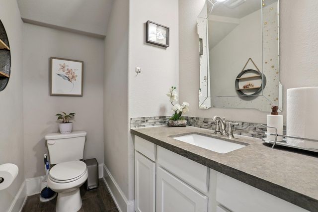 316 Leon LOOP, Liberty Hill, TX 78642