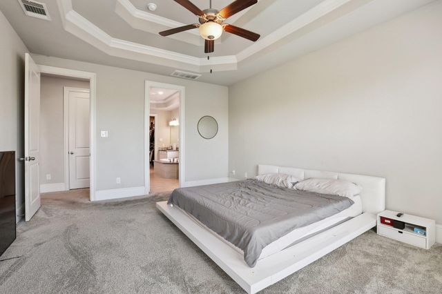 316 Leon LOOP, Liberty Hill, TX 78642