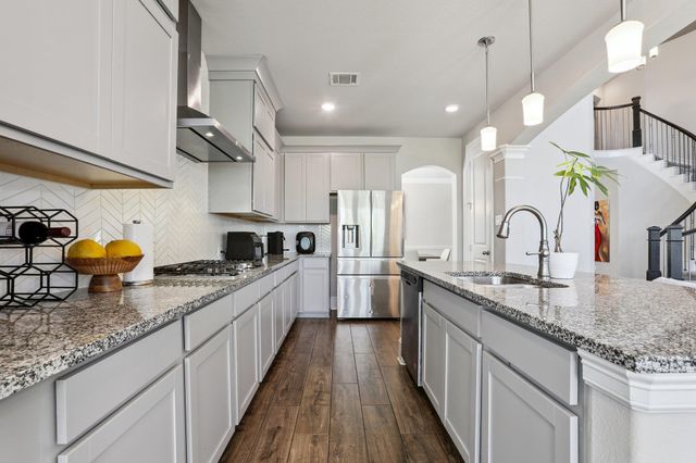 316 Leon LOOP, Liberty Hill, TX 78642