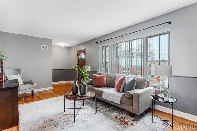 3448 Tedmar Avenue, St Louis, MO 63139