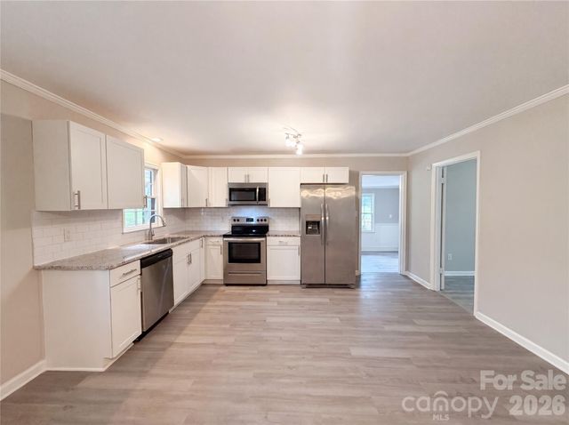 141 Greenbriar Drive, Matthews, NC 28104