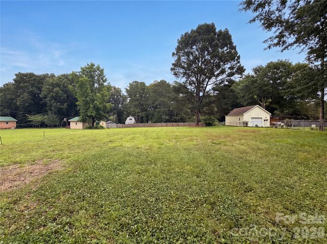 141 Greenbriar Drive, Matthews, NC 28104