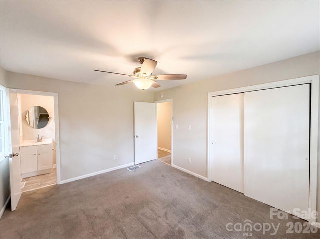 141 Greenbriar Drive, Matthews, NC 28104