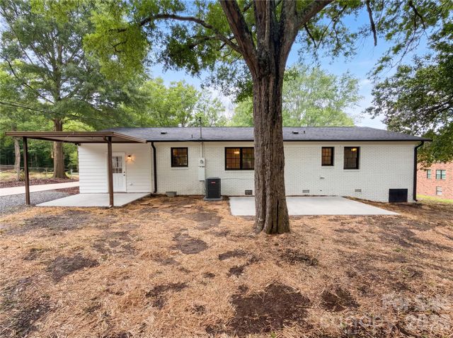 141 Greenbriar Drive, Matthews, NC 28104