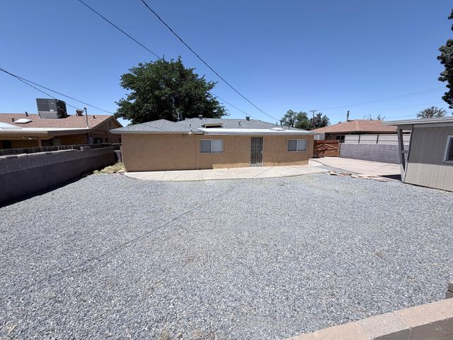2002 Utah Street NE, Albuquerque, NM 87110