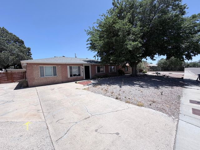 2002 Utah Street NE, Albuquerque, NM 87110