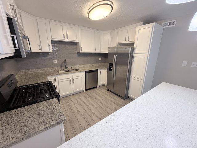 2002 Utah Street NE, Albuquerque, NM 87110