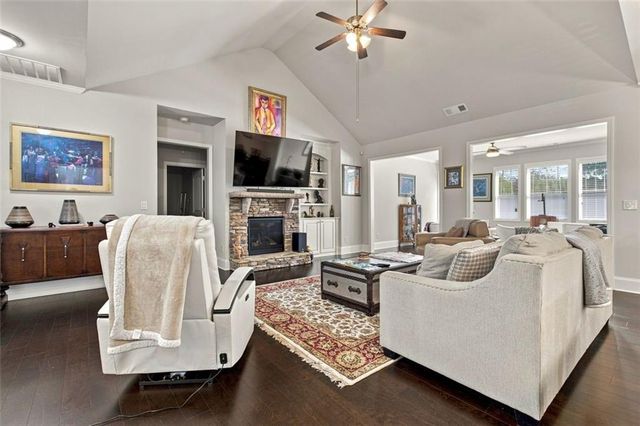 6595 Bransford Drive, Cumming, GA 30040