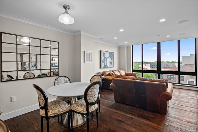 10 City Place 8H, White Plains, NY 10601