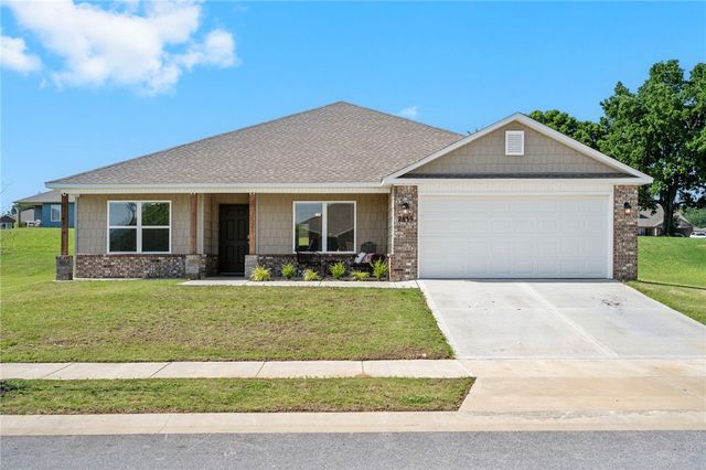 2839 W Azurite Street, Fayetteville, AR 72704