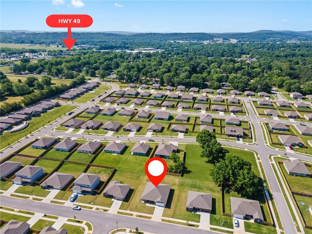 2839 W Azurite Street, Fayetteville, AR 72704