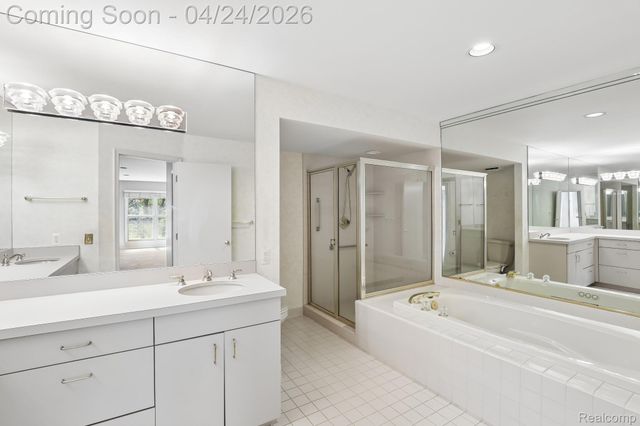 7311 Danbury Drive, West Bloomfield Charter Township, MI 48322