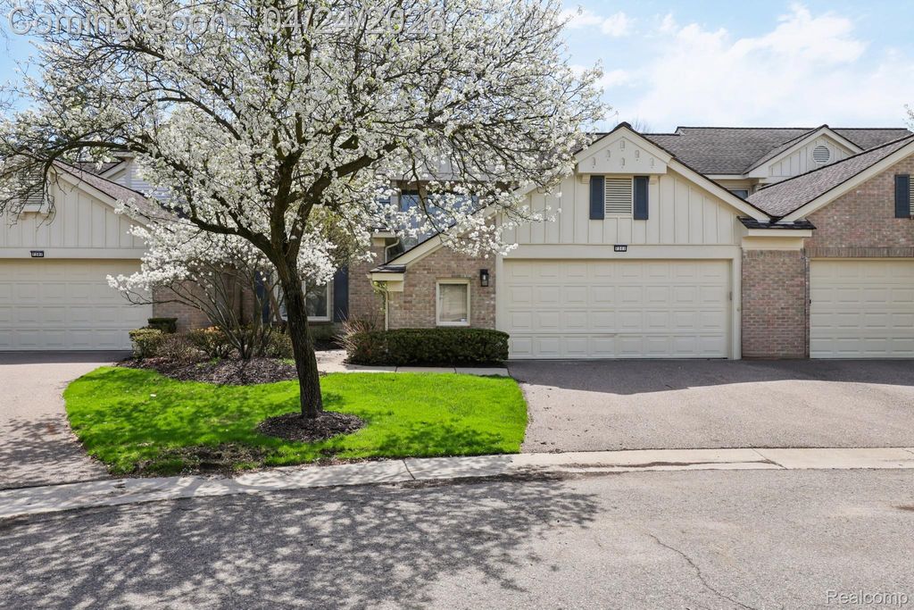 7311 Danbury Drive, West Bloomfield Charter Township, MI 48322