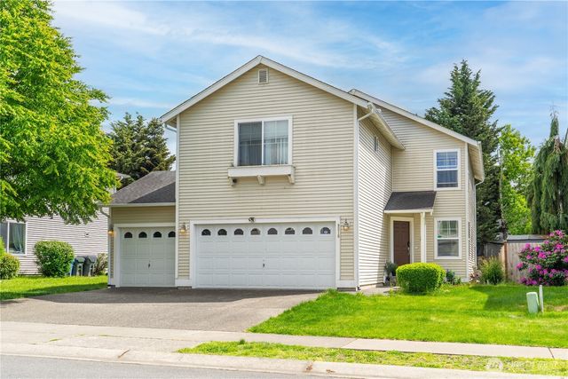 9316 COUNTRY HOLLOW Drive E, Puyallup, WA 98375