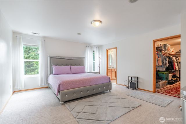 9316 COUNTRY HOLLOW Drive E, Puyallup, WA 98375