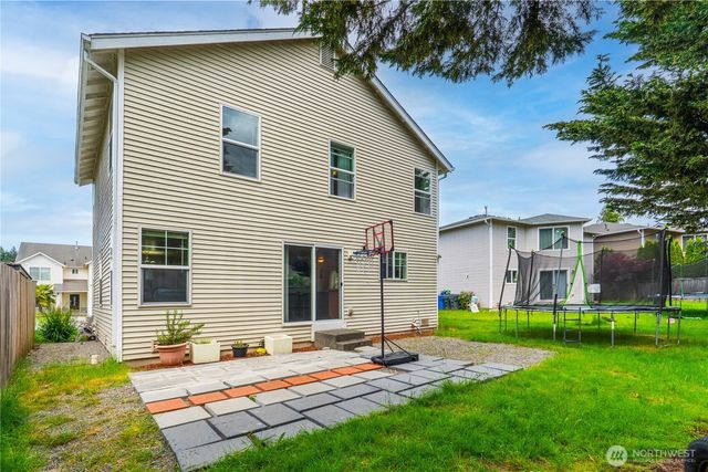 9316 COUNTRY HOLLOW Drive E, Puyallup, WA 98375
